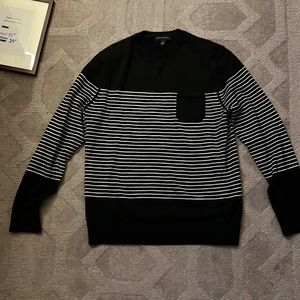 Banana Republic Mens sweater. Medium.